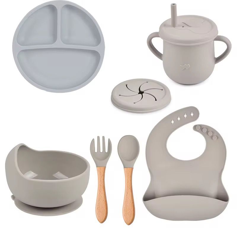 7 PIECE BABY SILICONE FEEDING SET